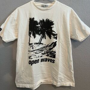 Pull & Bear Surf Graphic Tee